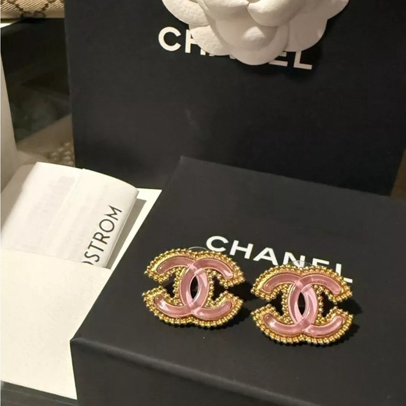 CHANEL 24P Pink and Gold CC Resin Stud Earrings - Picture 4 of 7